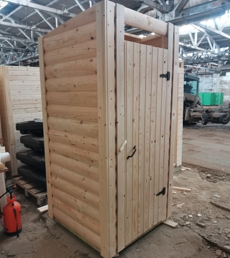 Туалет деревянный 1х1м